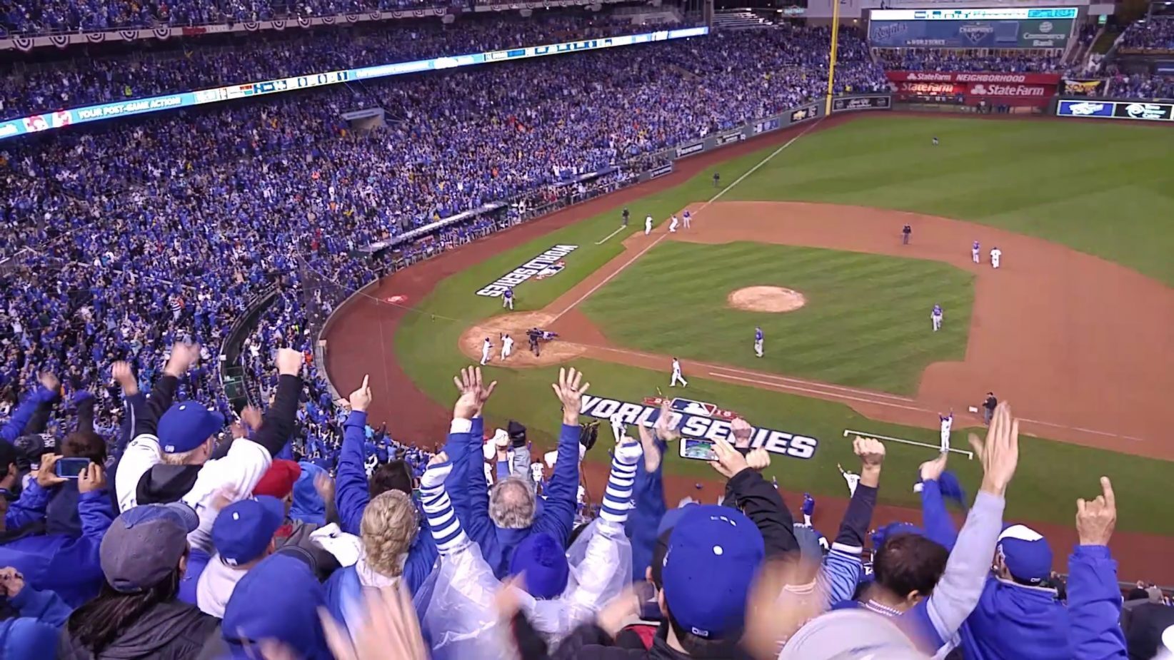 The Kansas City Royals claiming game 1 of the World Series.