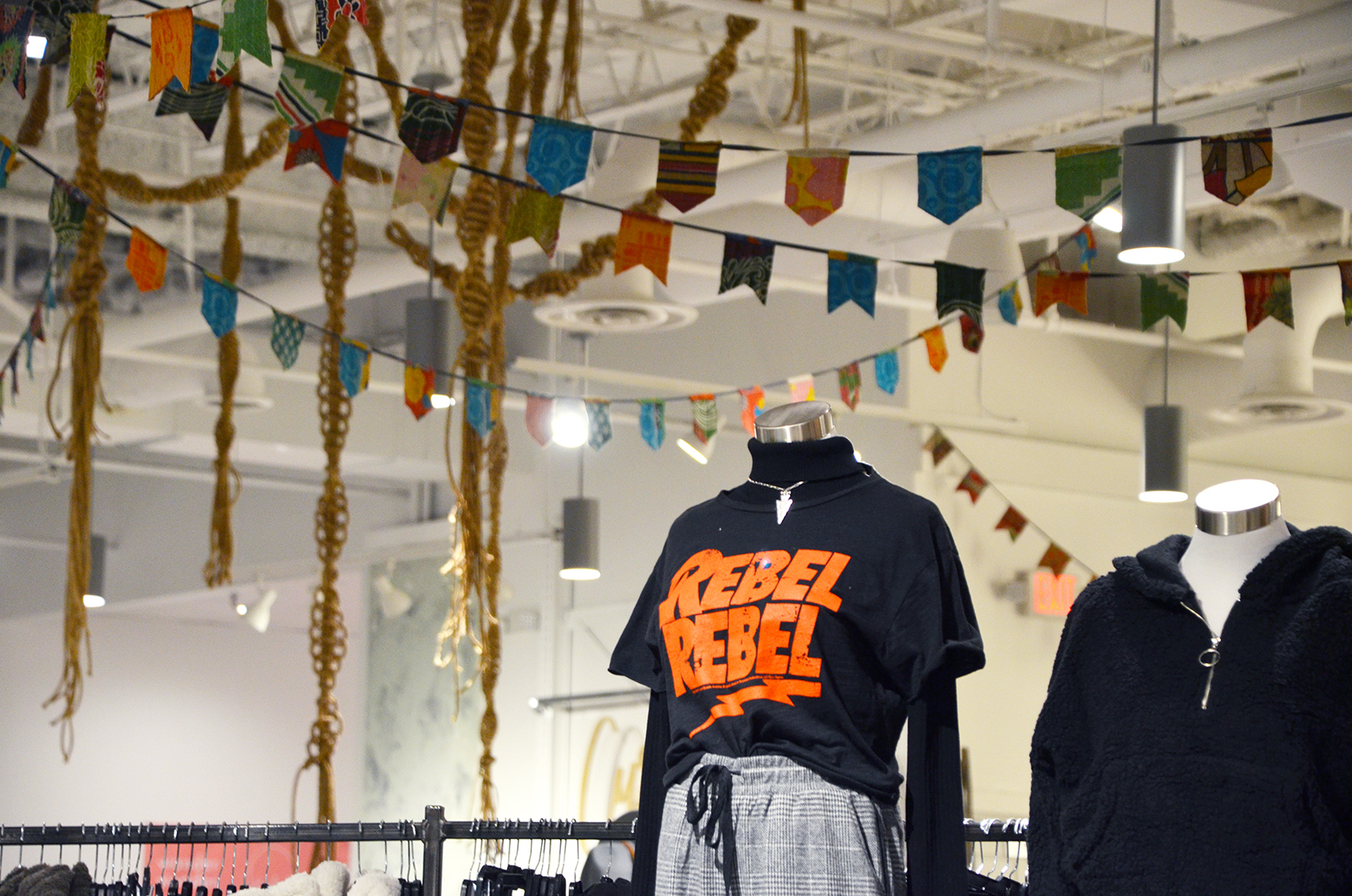 Kindred 02 Kindred Shops, Oak Park Mall