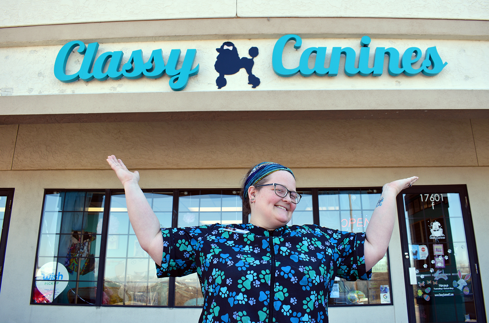 Amanda McIntyre, Classy Canines