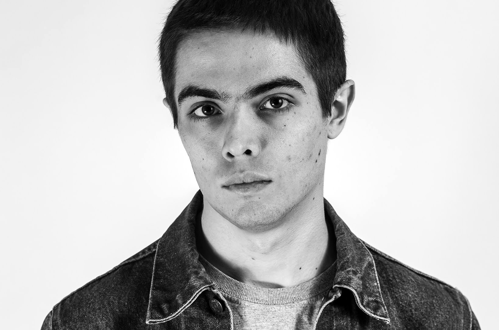 Aaron Rhodes, Shuttlecock Music Magazine; photo by Zach Bauman.