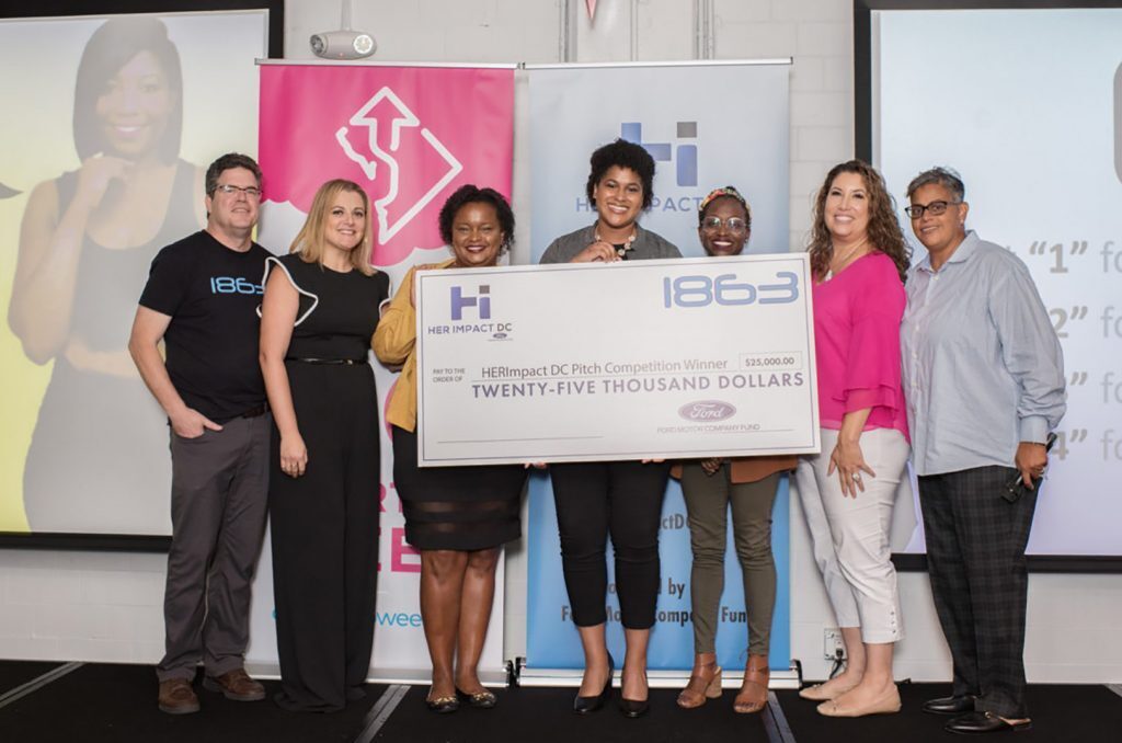 Stephanie Cummings, Please Assist Me, center, winner of the 2019 HERImpact DC pitch competition; Photo by My Bella Images LLC