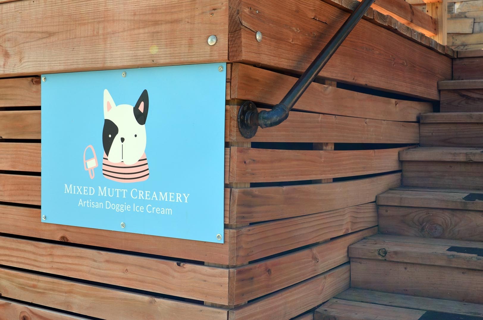 Mixed Mutt Creamery 01
