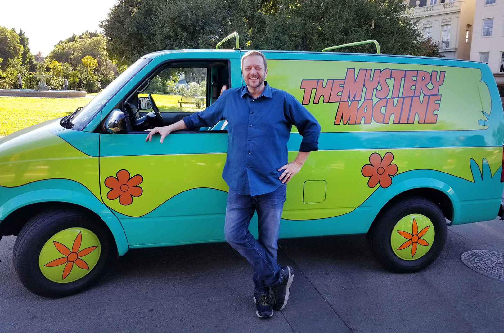 Gavin Dell with the Mystery Machine from "Scooby Doo!"