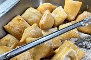 Don Chilitos sopaipillas 03 Sopaipillas from the now-closed Don Chilitos in Mission