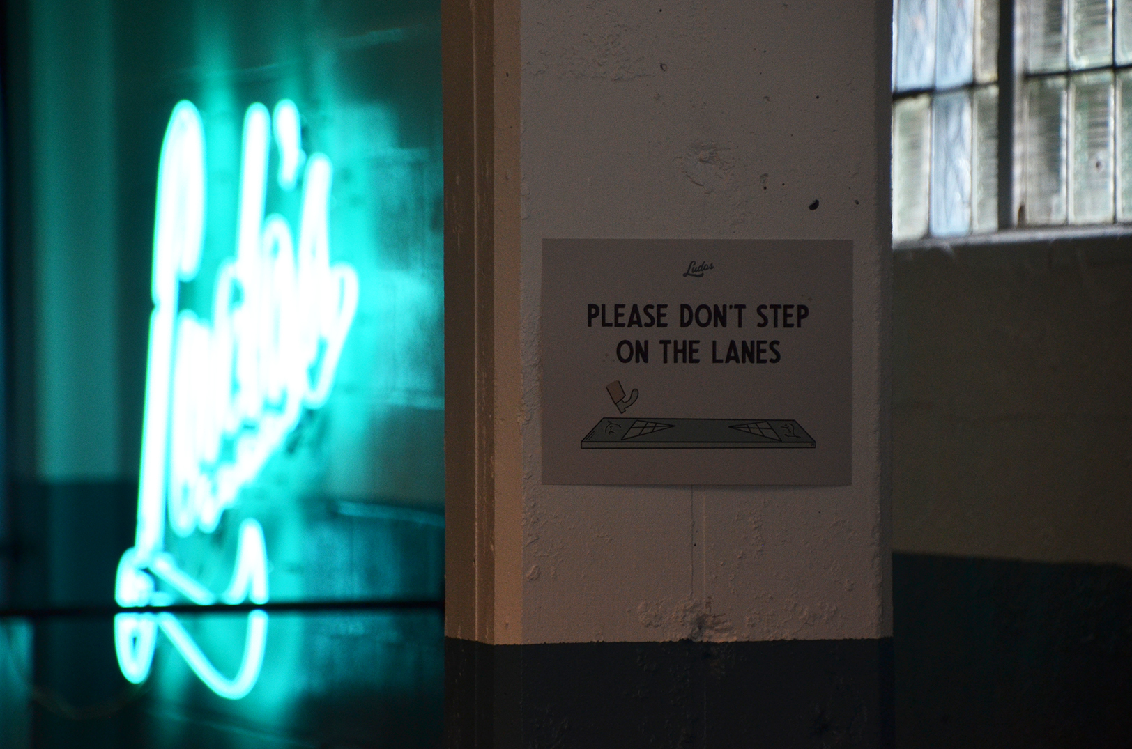 Ludo's 12 Ludo's Shuffleboard Bar