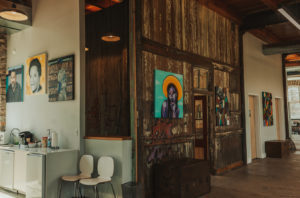 2000 Vine interior 04