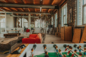 2000 Vine interior 07