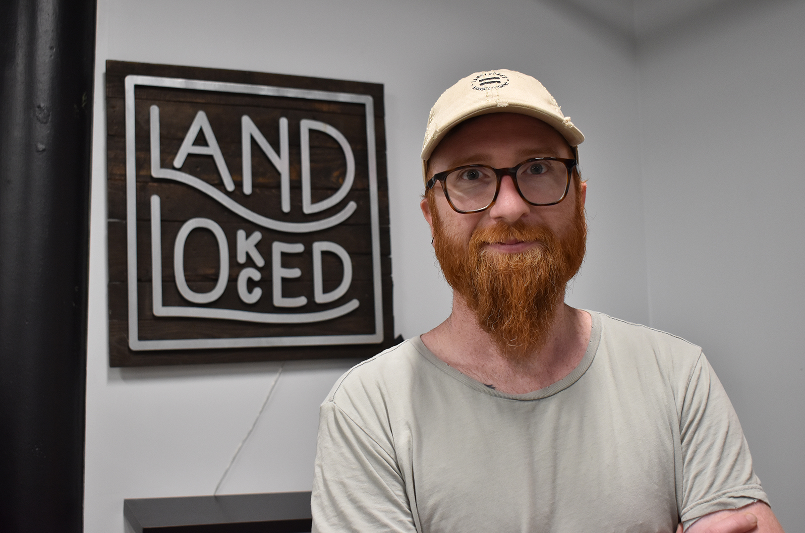 Andrew Morgans, Marknology, Landlocked