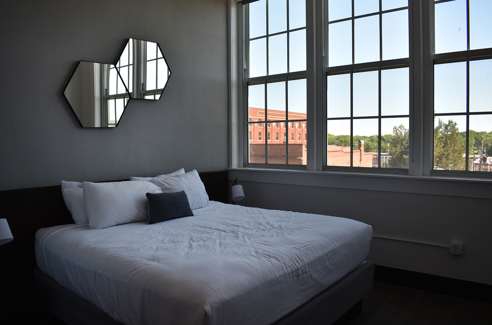 Leavenworth Local Hotel 07