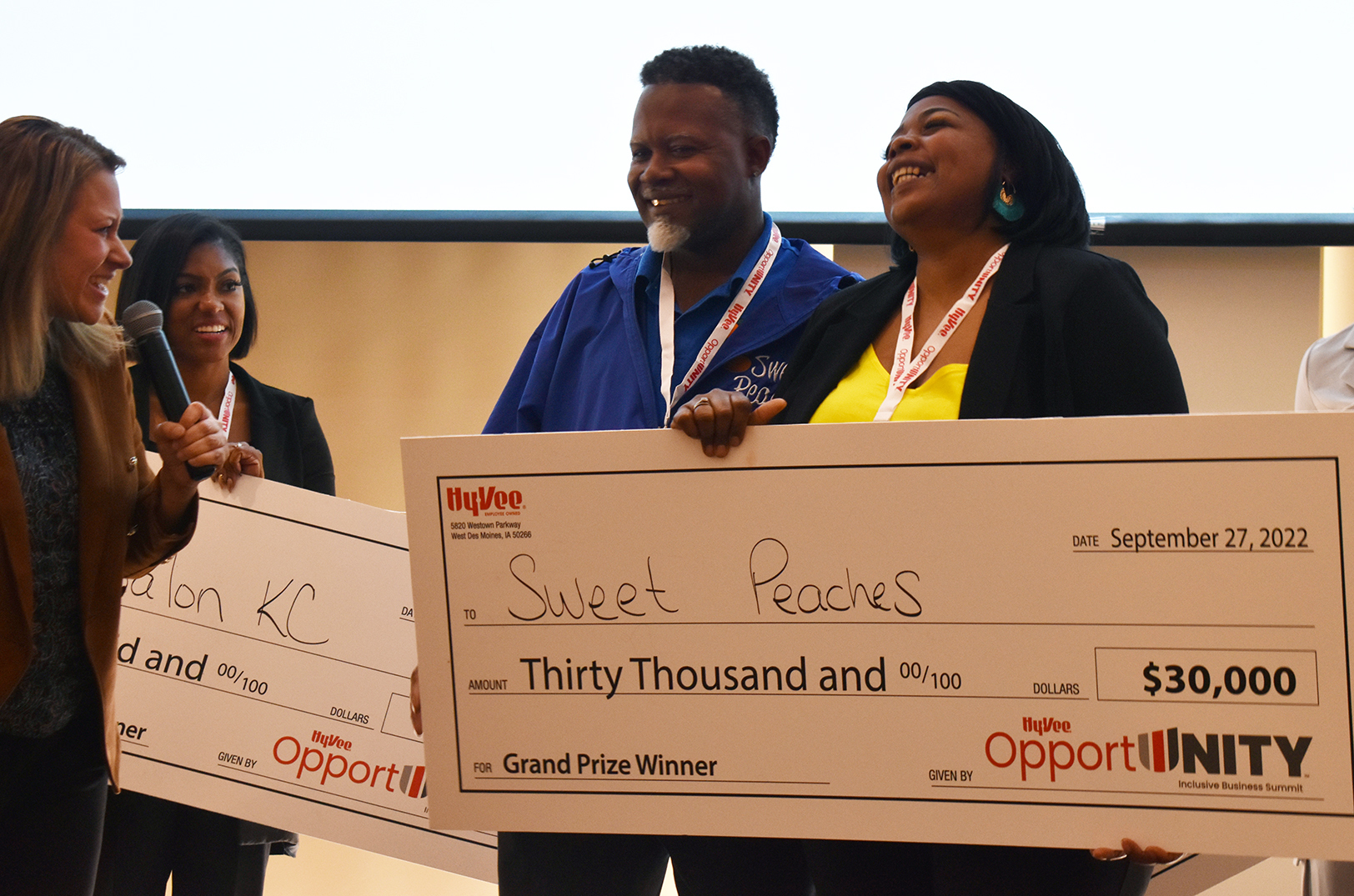 Willie and Denisha Jones, Sweet Peaches Cobblers, at the Hy-Vee OpportUNITY Inclusive Business Summit