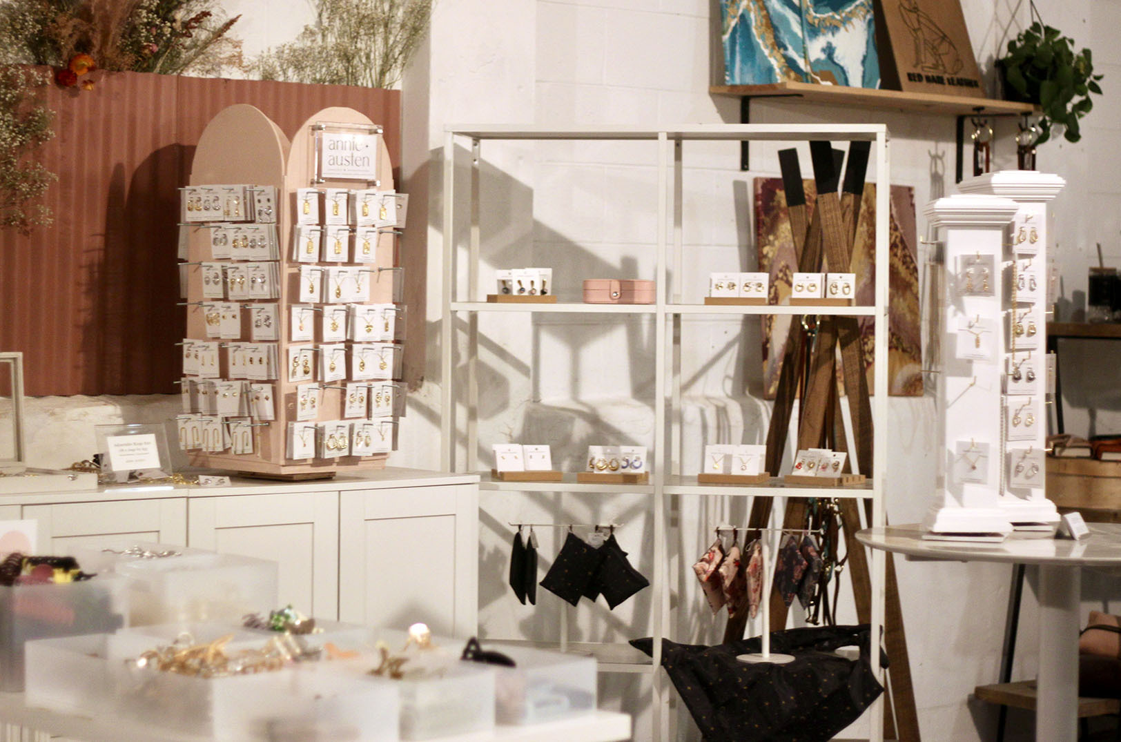 12th Street Post Annie Austen 03