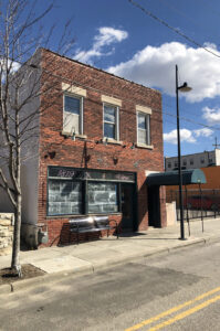 Ruthelle’s exterior 02