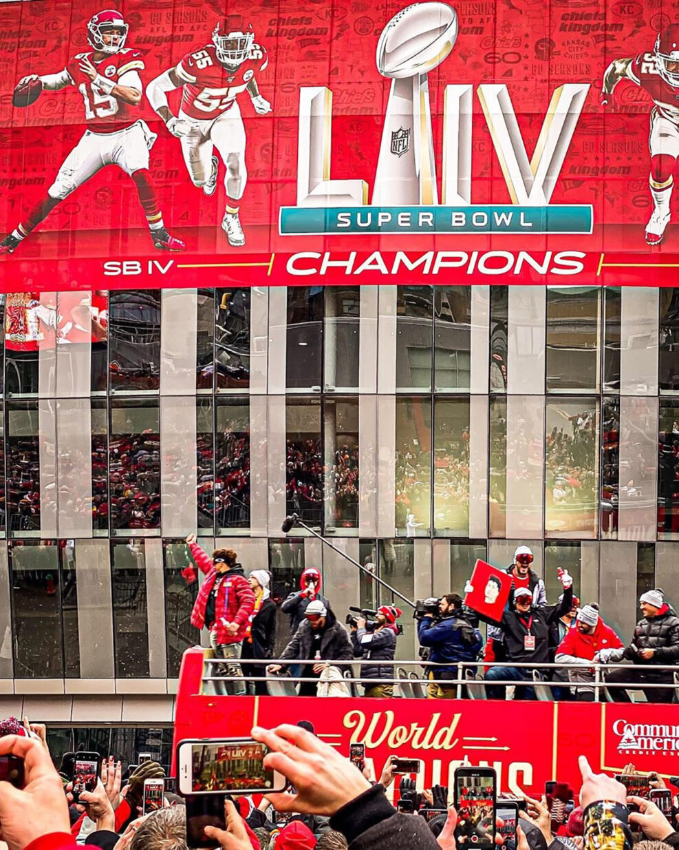 Visit KC Super Bowl parade 02
