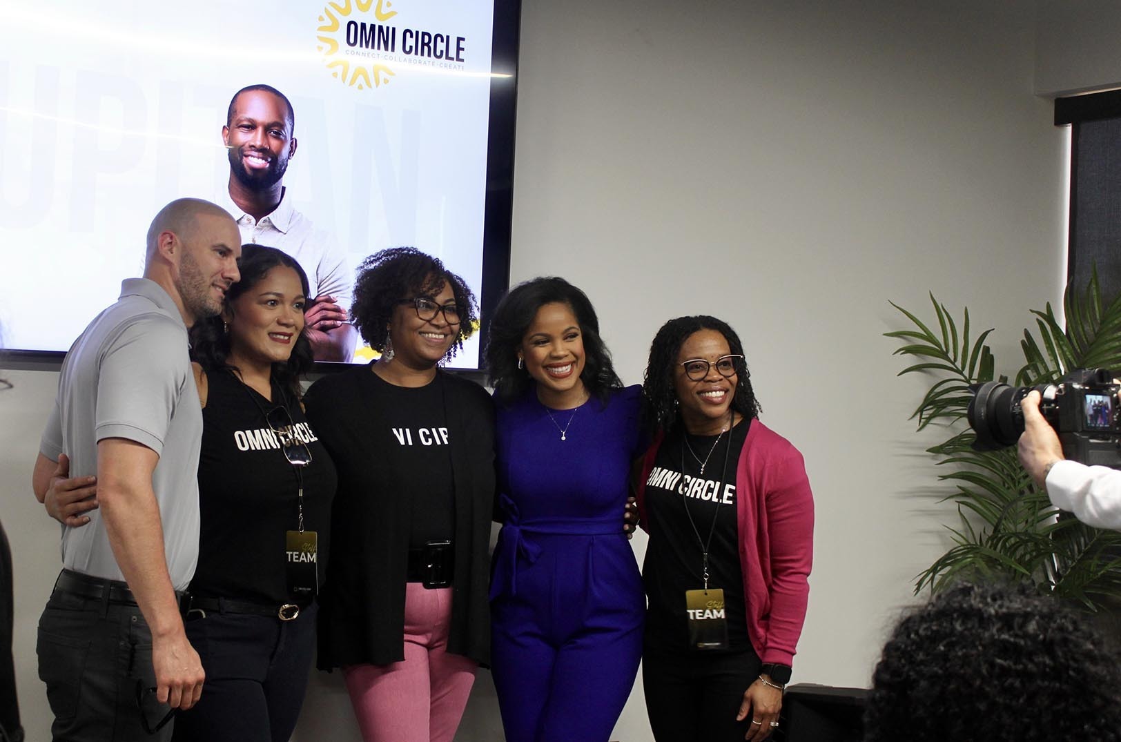 Omni Circle Group 08