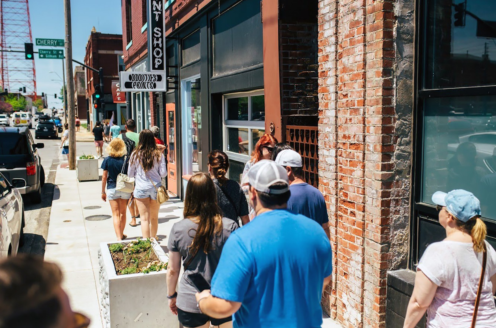 Wanderfest attendees make their way through Midtown's Tower East neighborhood