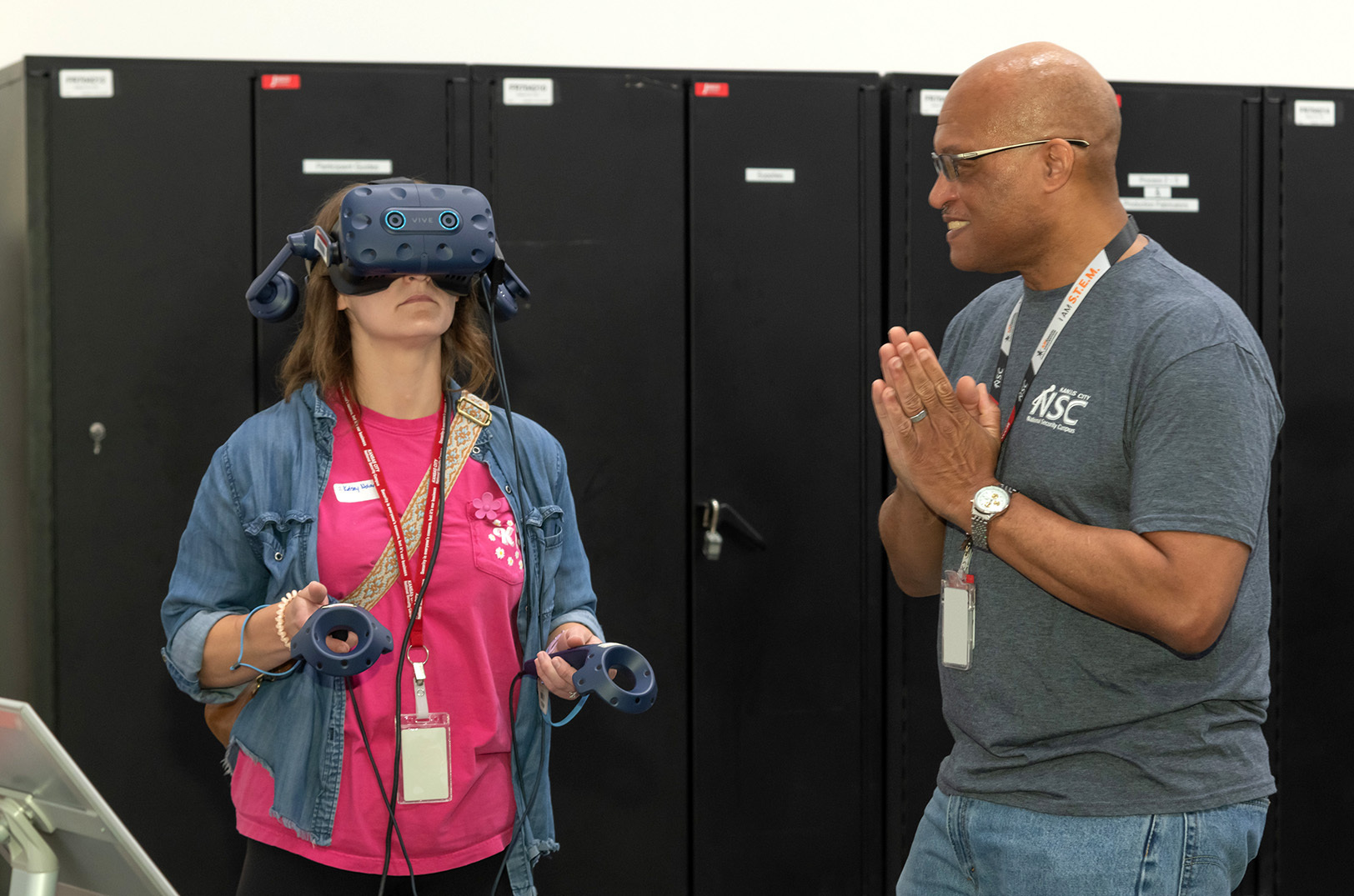 Teachers explore VR technology; photo courtesy of Kansas City National Security Campus