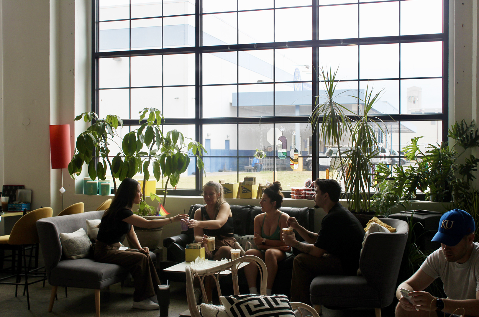 Cafe Cà Phê 12th Street Post 03