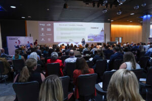 Plug and Play Topeka Expo 01