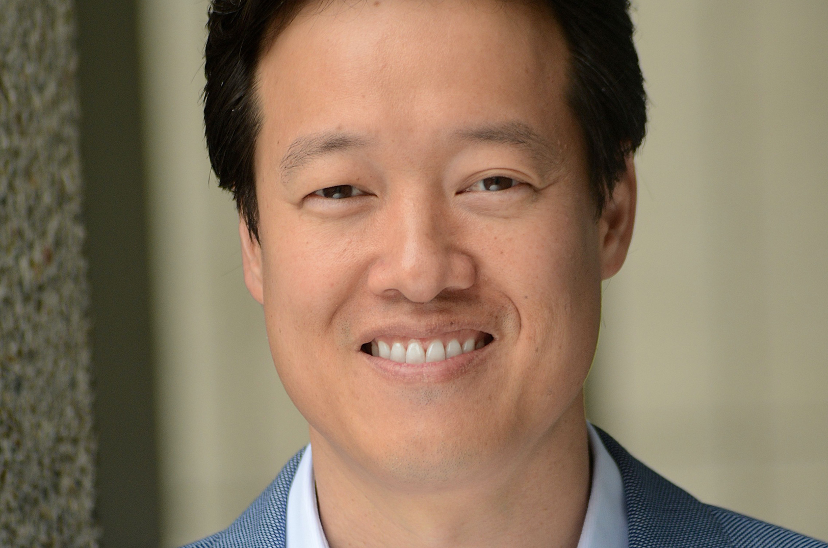 Victor Hwang, Right to Start