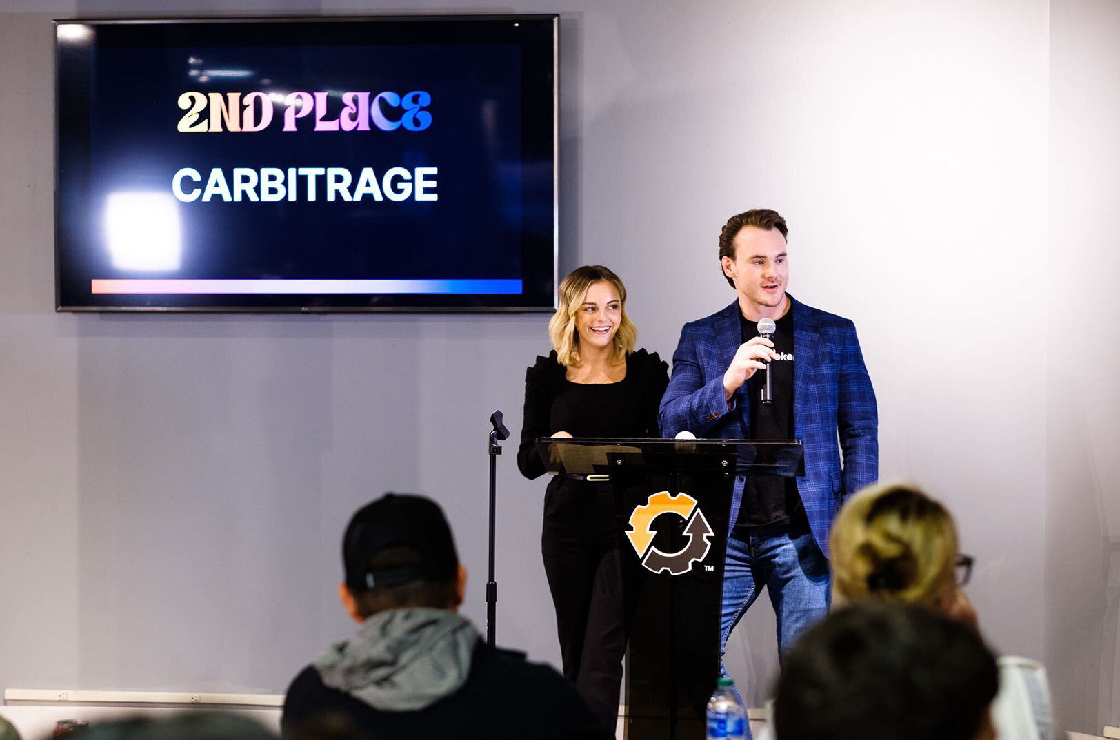 Saskia Cairnes, Heist Collective, and Brett Calhoun, Redbud VC, speak during the 2023 Missouri Startup Weekend event in Columbia; photo courtesy of Missouri Startup Weekend