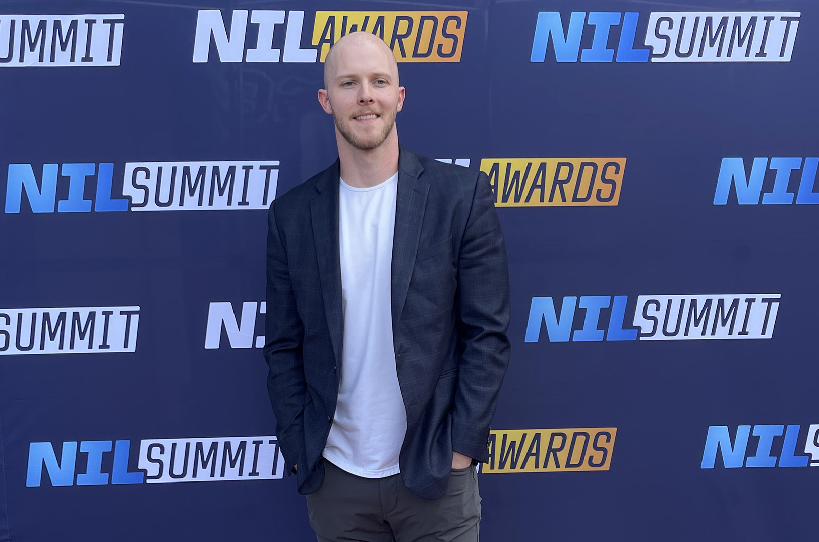 Parker Graham, Vestible