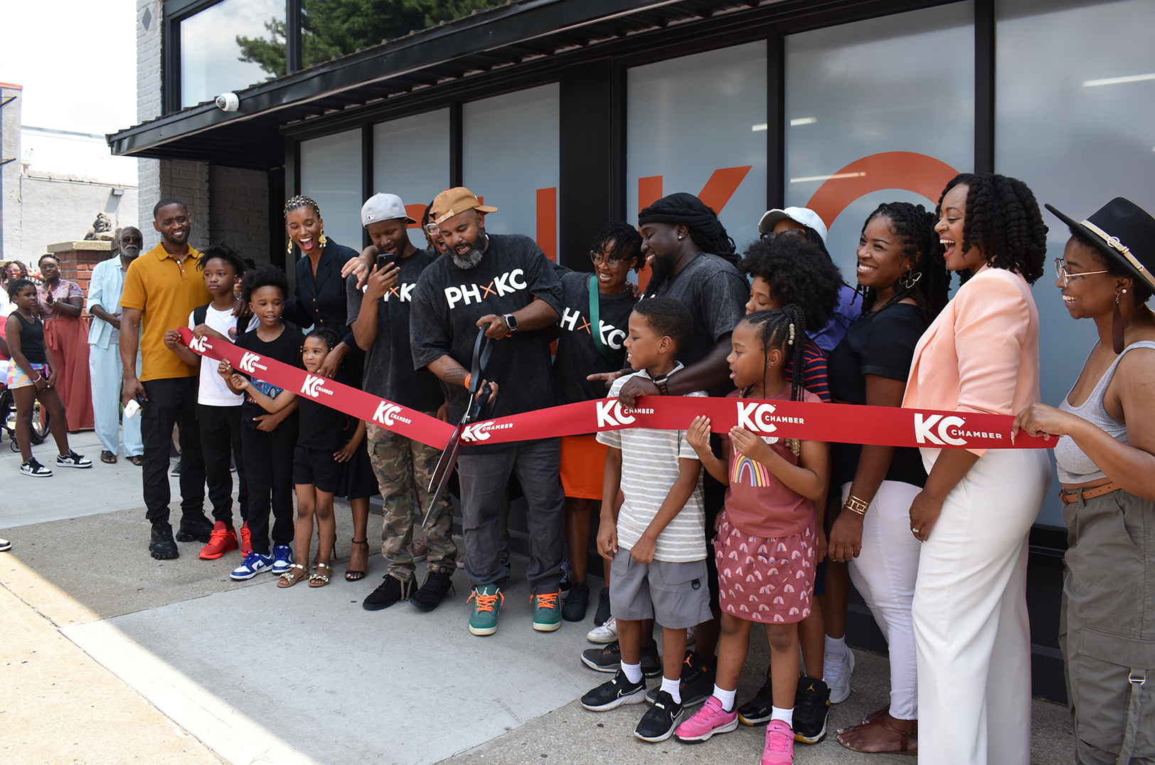 PHKC 811 Retail Incubator GO 06