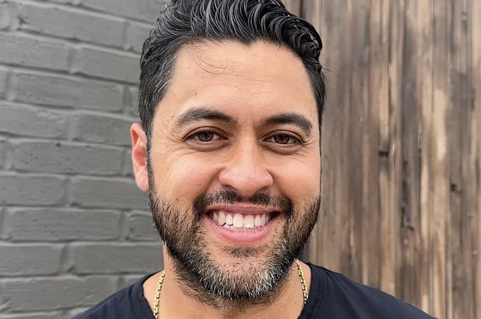 Amante Domingo, The Russell, Le Champion