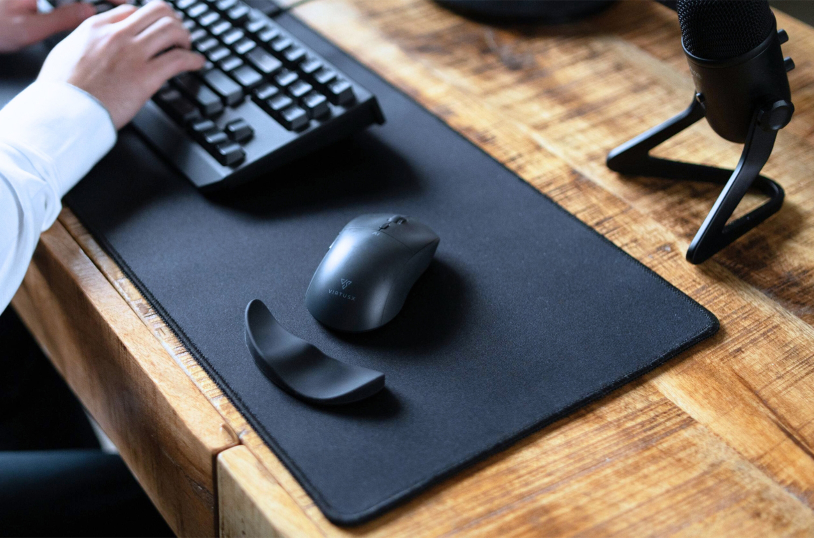 Virtusx AI mouse; courtesy photo