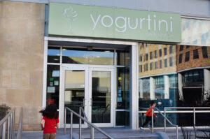 Fifth & Emery Yogurtini Plaza 01
