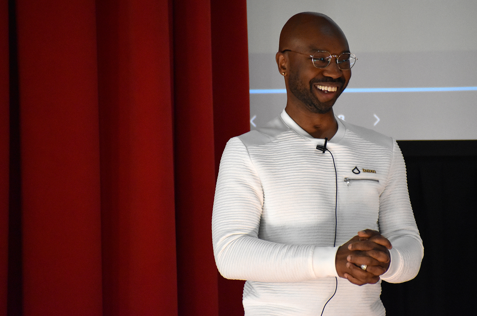 GIFT Pitch Black Godfrey Riddle Civic Saint tw 01