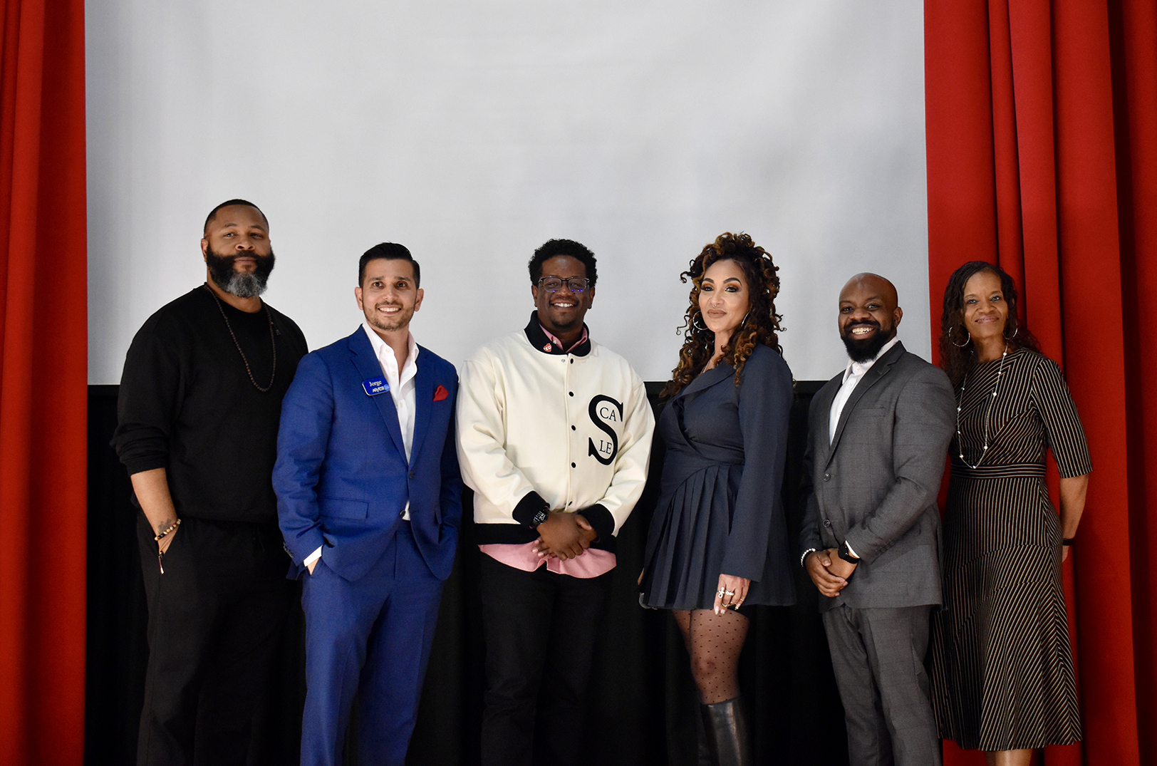 GIFT Pitch Black Judges no 04