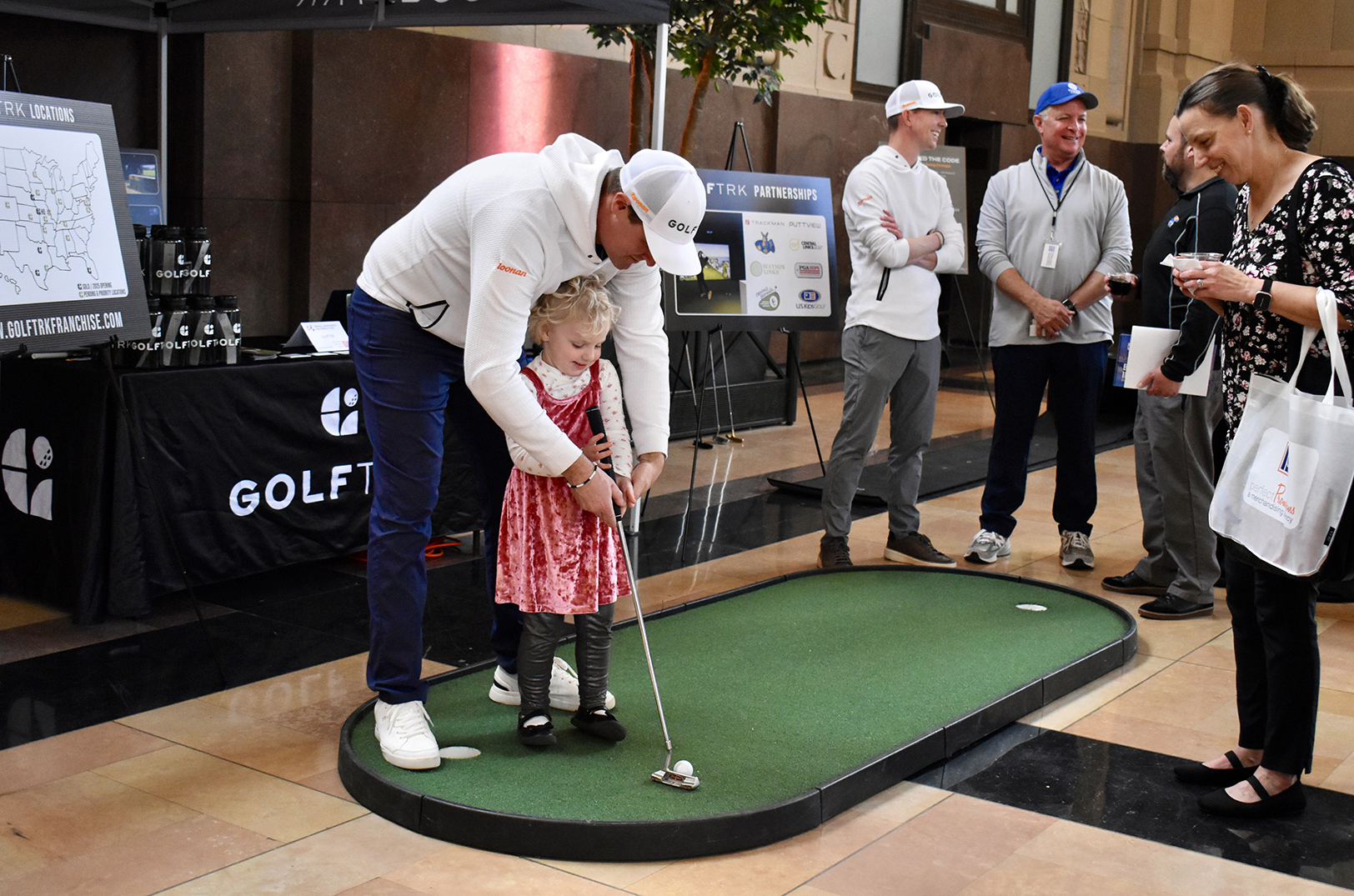 KC Chamber Showcase no 33