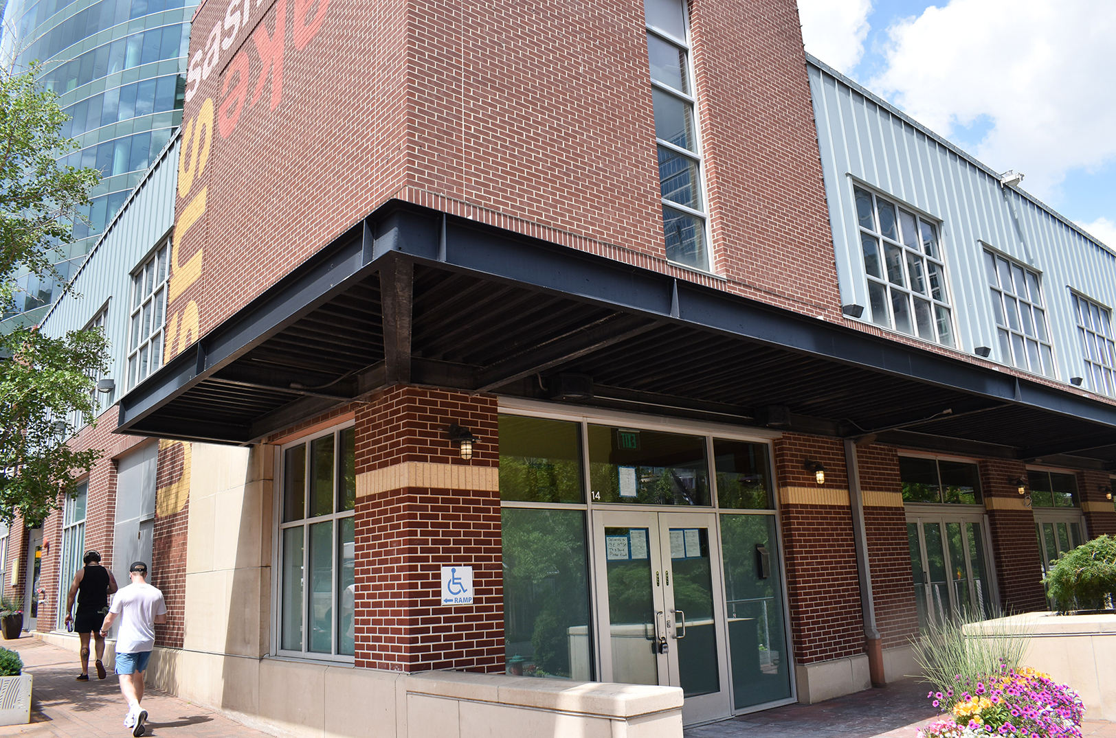 The former Drunken Fish space at the corner of 14th and Main streets: the future home of Palm Beach Club Kansas City on the KC Streetcar line; photo by Tommy Felts, Startland News