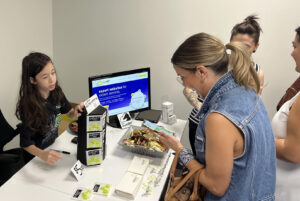 Tesher Schumacher Sarah Cat Craft Toys 02