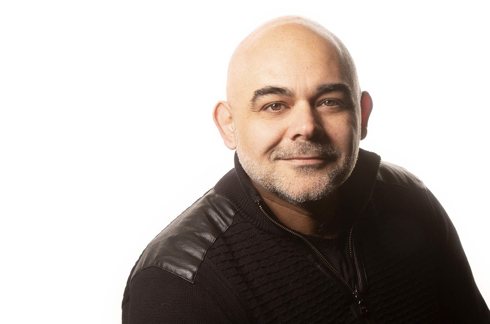 Anis Dayya, Earmicro/PiEARcings