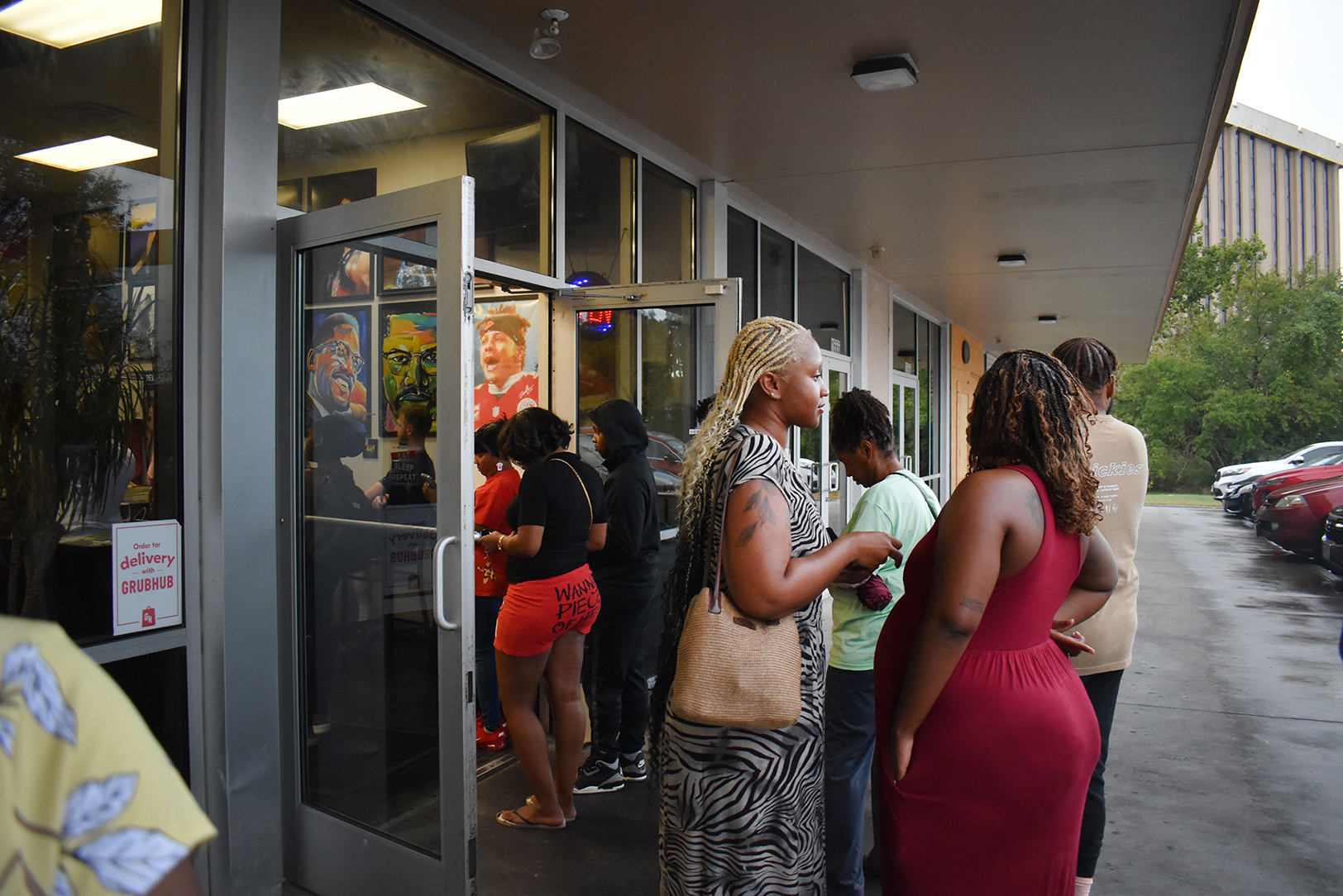 Diners stand in a line that extends outside the front door of District Fish & Pasta for Black Feast Week’s second “People’s Buyout” event; photo by Taylor Wilmore, Startland News 