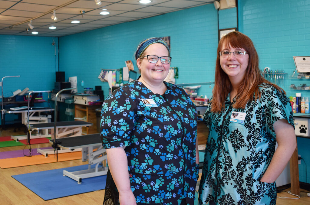 Amanda McIntyre and Ashley Weisel, Classy Canines