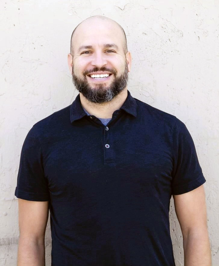 Andrew Miller, Una Familia Tequila