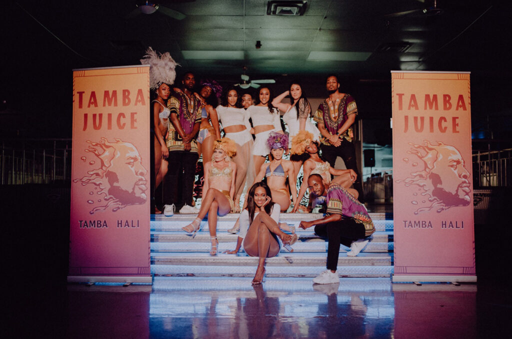 Elaina Paige Thomas, Tamba Juice