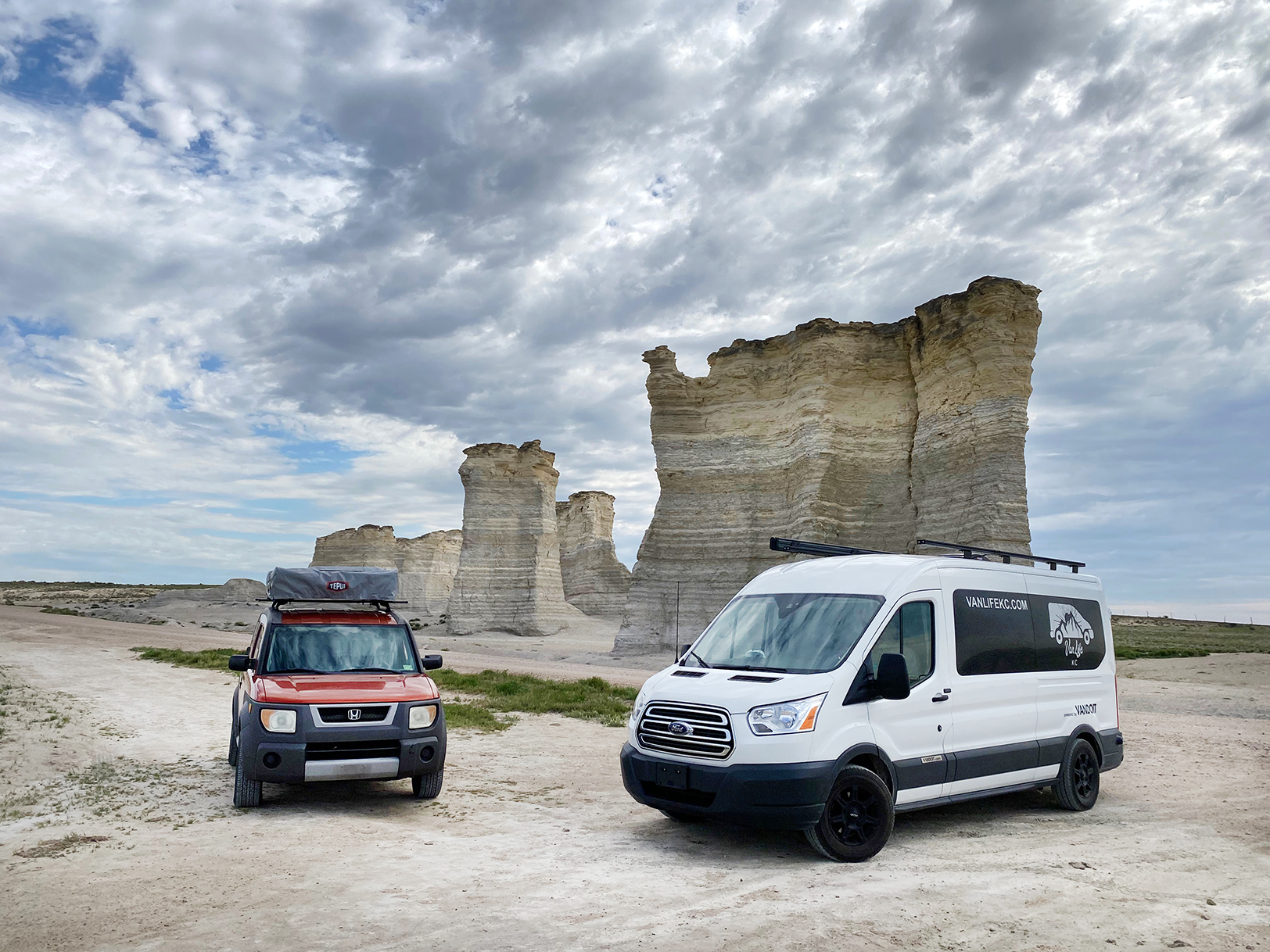 VanLifeKC at Monument Rock